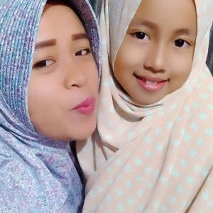 Dewi Mawarni profile icon