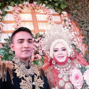 Fitri Aprianti profile icon