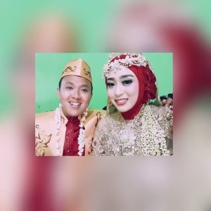 Siti Lestari profile icon