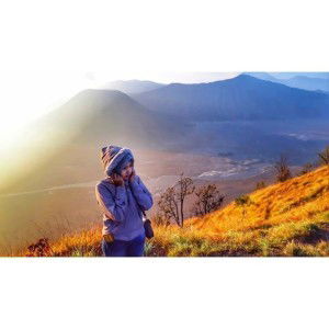 Widya Dya profile icon