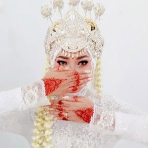 Rida Erina profile icon