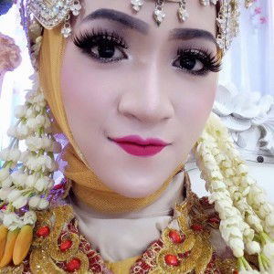 Sutihat Anggraeni profile icon