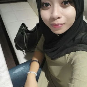 Nur Amira profile icon