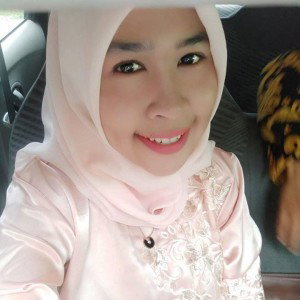 Efi Maghfirah profile icon