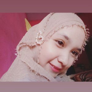 Izza Khoirunnisa profile icon