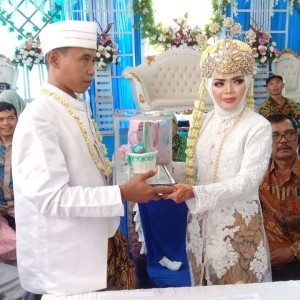 Dina Ridyawati profile icon