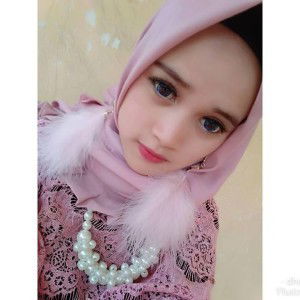 Dhea Anandha profile icon