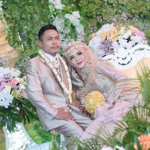 Puput indah purnamasari profile icon