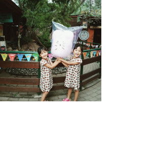 Rindi Bakhtiar profile icon