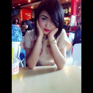 Yulia Ramadhani Putri profile icon