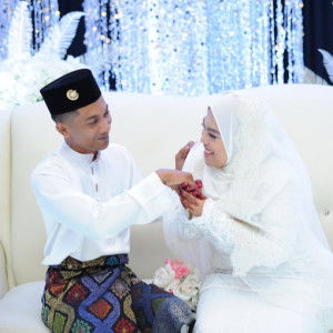 Diera Munir profile icon