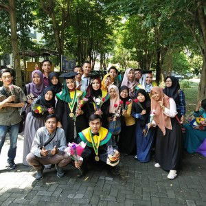 Maya Nur profile icon