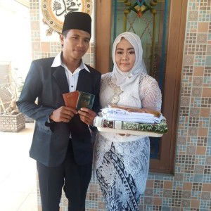 Ayuk Dewi profile icon