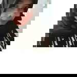 Mely Olivia profile icon