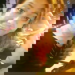 fenia nia profile icon