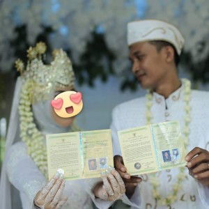 Suci Farida profile icon