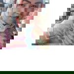 heni Purwanti profile icon