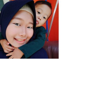 Mia Melani profile icon