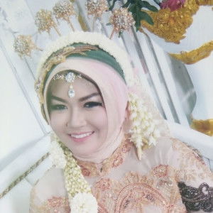 aprilia kartika sari profile icon