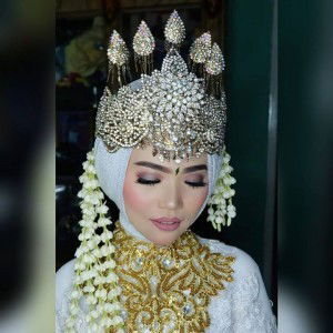 Desi Purnamasari profile icon