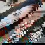 อม 'มมยิ้ม หลาก 'กกสี profile icon