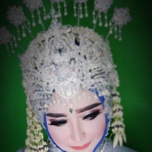 Rizka Gita profile icon