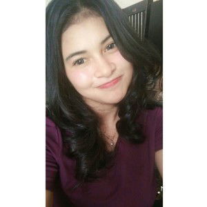 Putri Ibrahim profile icon