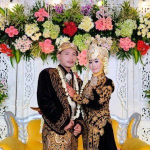 Novi Suryaningsih profile icon