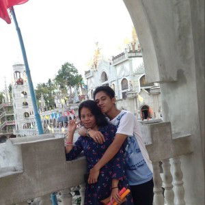 Vivian Arias profile icon