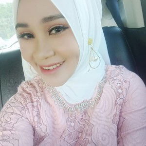 Esa Dewi profile icon