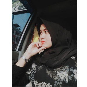 Adlini Okvien Widianmar profile icon