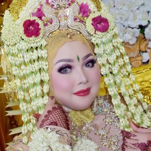 Fauziah Laynah profile icon