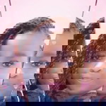 Elizabeth Poonie profile icon