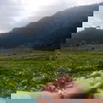 Weni Astuti profile icon