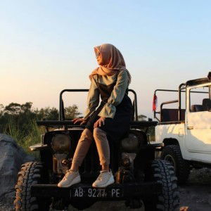 Luh Ayu profile icon