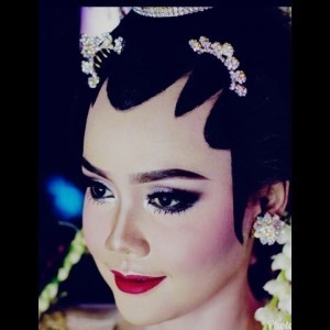 Siti Komariyah profile icon