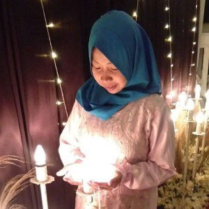 Hestining Yuliarti profile icon