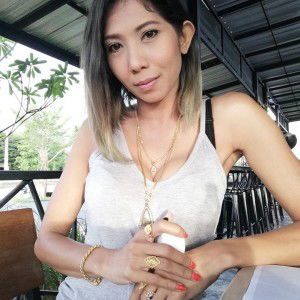 คุณนายนก นางพญาราศีกุมภ์ profile icon