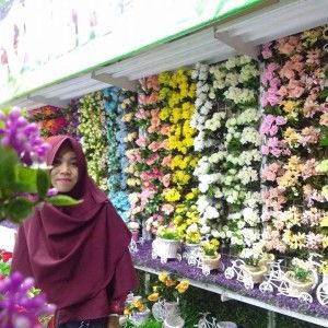 Via Ningrum profile icon