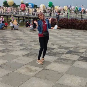 Riska Andriyani profile icon