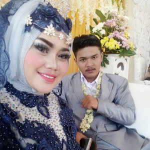 Ayu Rohayu profile icon