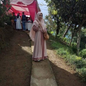 Zee Zee profile icon