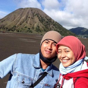 Ayu Lestari profile icon