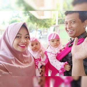 Restie Indahria profile icon