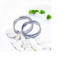 ummahat. profile icon