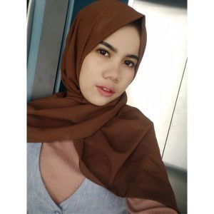 YuLia Febrianti profile icon