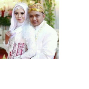 Indah Putri Aprinita profile icon