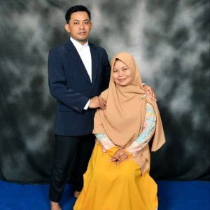 Azizah Nur profile icon