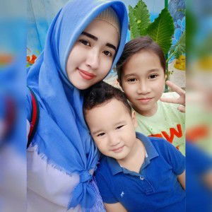 Khairun Nisa profile icon