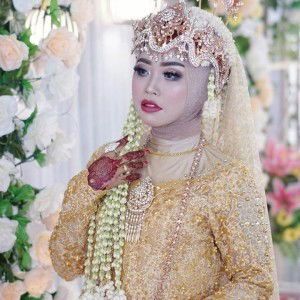 Farkhatun Muniroh profile icon